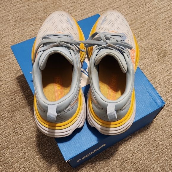 Bondi 8 - Women's 7.5B - Picture 2 of 5